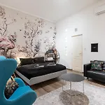 Downtown 13 Boutique Apartman *