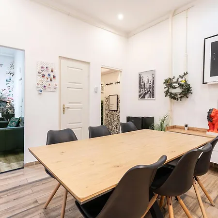 Downtown 13 Boutique בודפשט