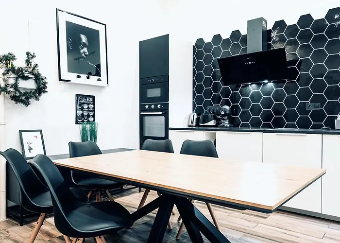 Apartament Downtown 13 Boutique *